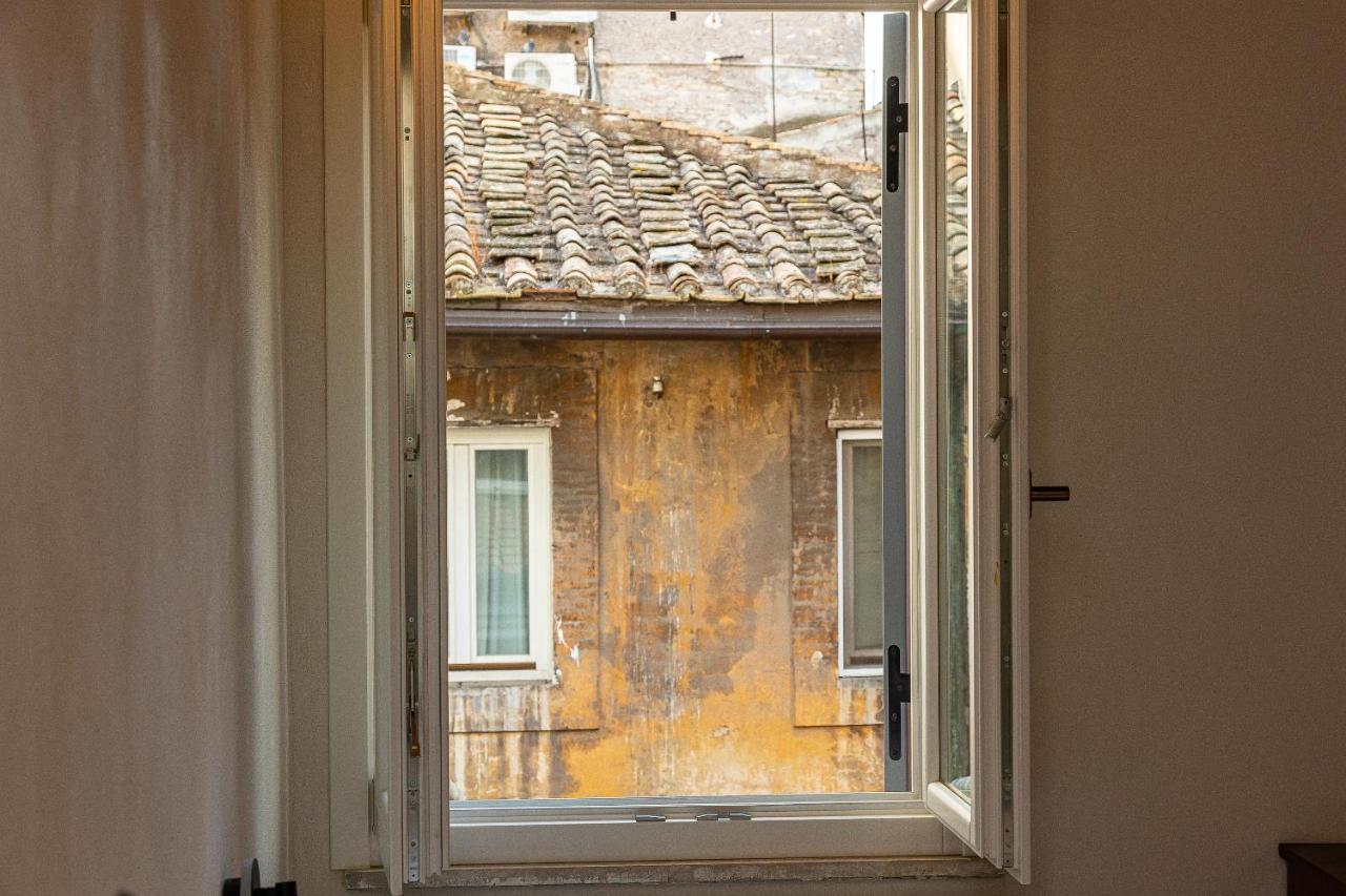 Apartment Coronari-rental In Rom