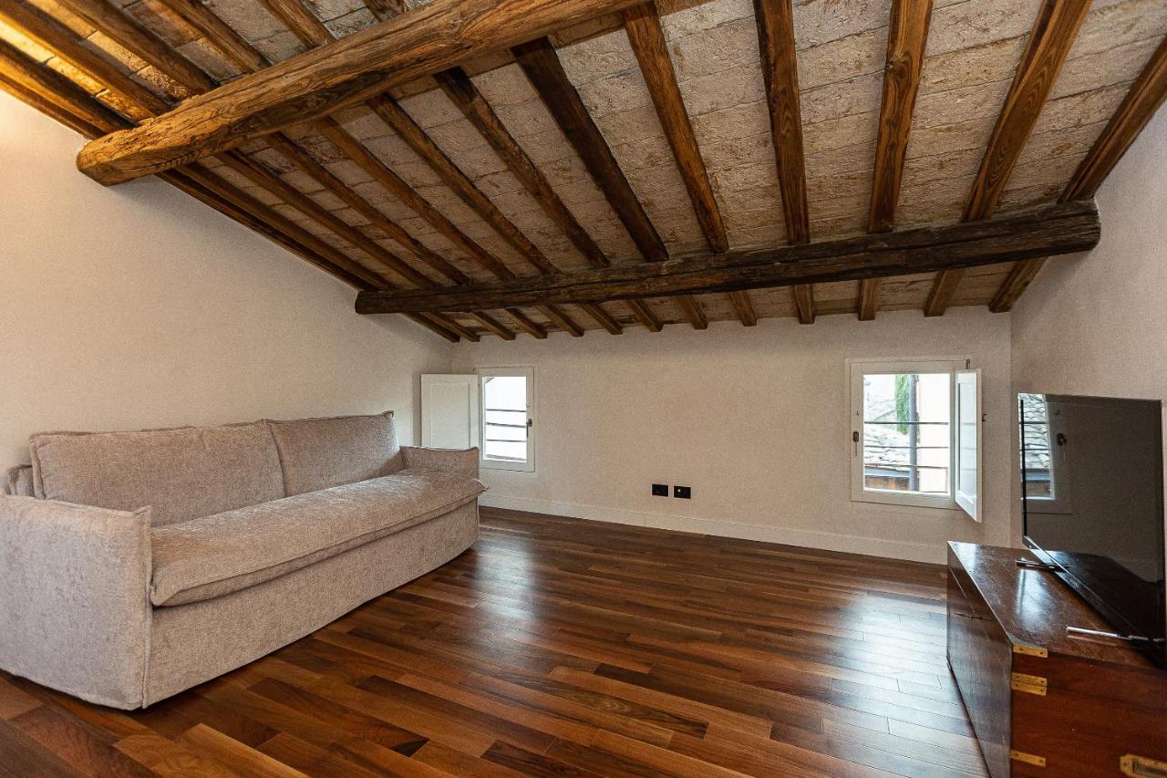 Apartment Coronari-rental In Rom