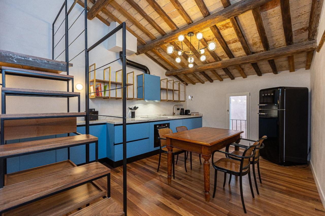 Coronari-rental In Rom